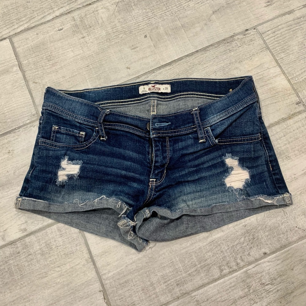Hollister short